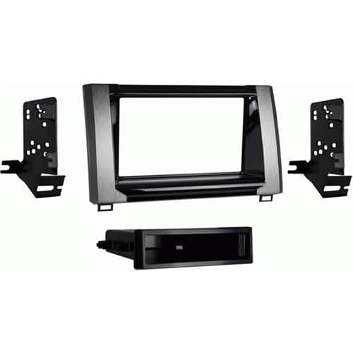 Metra 99-8252 Single/Double-DIN Dash Installation Kit for 2014-Up Toyota Tundra — view 3