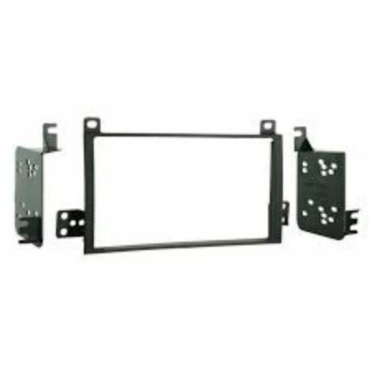 Metra 95-5810 Double DIN Installation Dash Kit for 2003-2011 Lincoln Town Cars — view 1